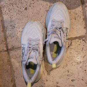 Hokas 8.5B